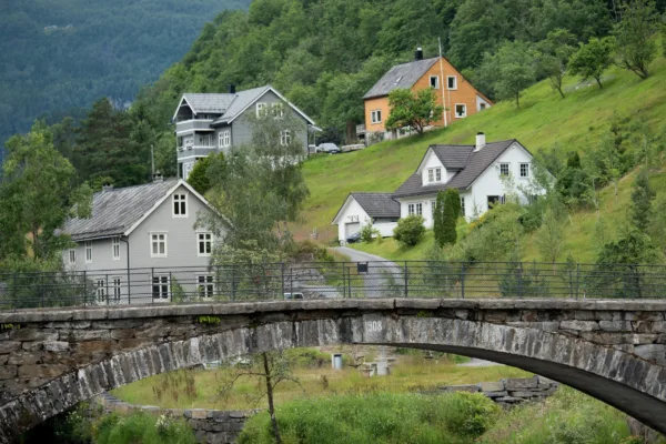 Hva innebærer styreansvar i en velforening? Vervet er givende, men kommer med plikter og ansvar. Slik får du oversikt og gjør styrearbeidet enklere.
